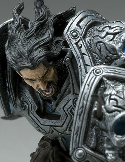 World of Warcraft® Action Figure - HUMAN WARRIOR - ARCHILON SHADOWHEART 