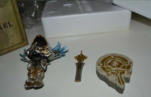Tyrael Angel ACTION FIGURE (Фигурка DIABLO 3) c подставкой Tyrael Angel ACTION FIGURE (Фигурка DIABLO 3) c подставкой