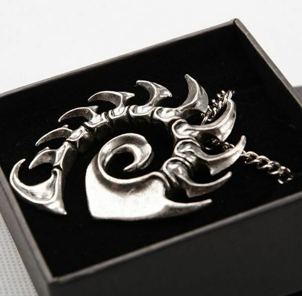 Медальйон StarCraft 2 Zerg Kerrigan Necklace 