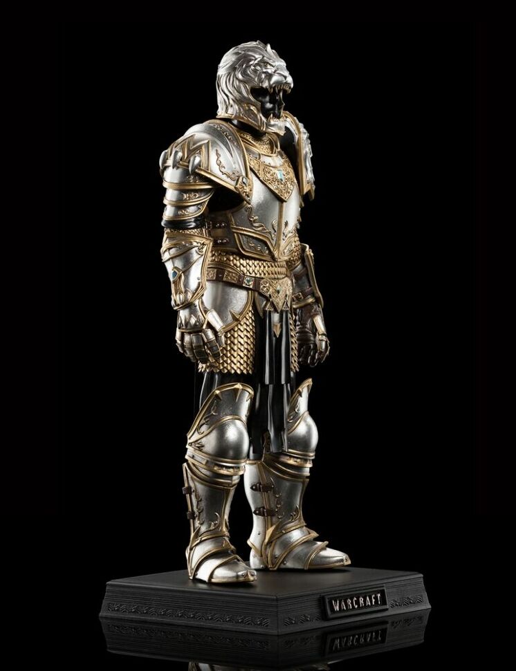 Статуетка Warcraft - ARMOUR OF KING LLANE by WETA 